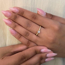 ANEL SOLITARIO CRAVEJADO E COM 1 PEDRA ZIRCONIA CRISTAL 5MM