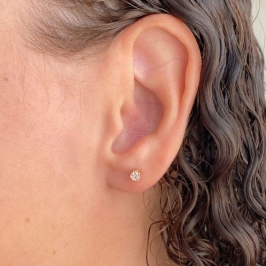 BRINCO PEQUENO ZIRCONIA CORAÇAO CAIXA ALTA 3MM