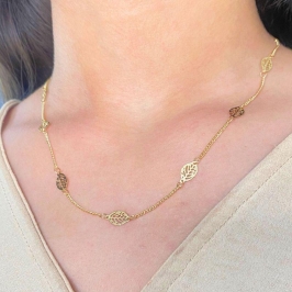 GARGANTILHA LISA FOLHAS TRABALHADAS