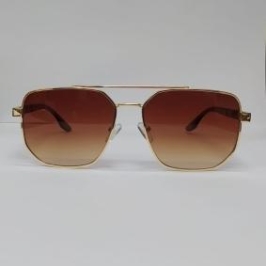 OCULOS COM HASTE ACIMA DA LENTE