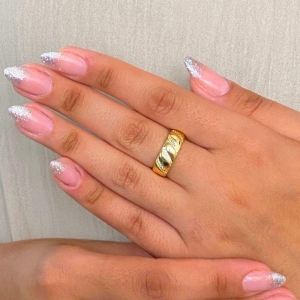 ANEL 4 LINHAS CRAVEJADAS