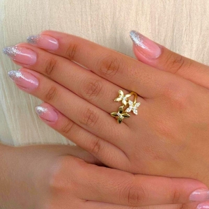 ANEL COM 3 BORBOLETAS 2 LISA E 1 CRAVEJADA