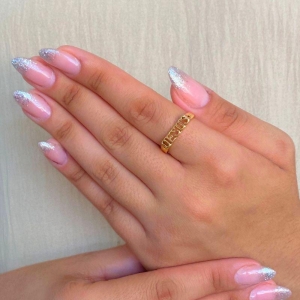 ANEL ESCRITO JESUS COM DUAS CRUZ VAZADAS NA LATERAL