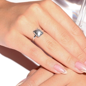 ANEL P925 QUADRADO MARTELADO