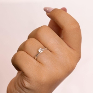 ANEL P925 SOLITARIO COM 1 PEDRA ZIRCONIA CRISTAL 5MM 4 GARRA