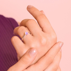 ANEL P925 SOLITÁRIO FORMATURA ZIRCONIA LAVANDA