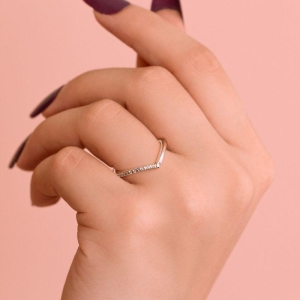 ANEL P925 V CRAVEJADO ZIRCONIA