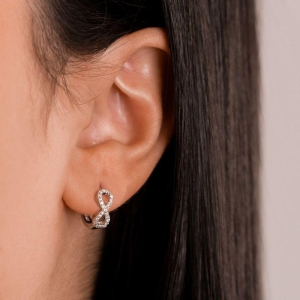 ARGOLA P925 CLICK PEQUENA INFINITO CRAVEJADA COM ZIRCONIA