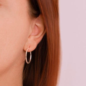 ARGOLA P925 MEDIA REDONDA 2,3CM FIO QUADRADO