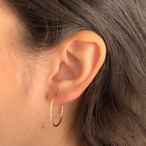 ARGOLA PEQUENA FINA LISA 24MM