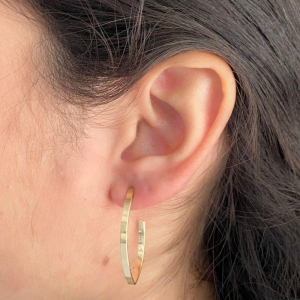 ARGOLA TARRACHA GRANDE MEIO LOSANGO FIO 2MM QUADRADO 34MM