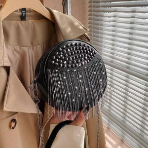 BOLSA BRILHO REDONDA COM FRANJA DE BOLINHAS