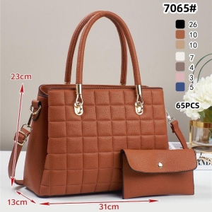 BOLSA GRANDE COSTURA DE QUADRADINHOS COM CARTEIRA