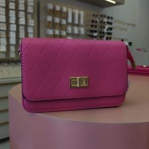 BOLSA PEQUENA COM DETALHES EM LOSANGO