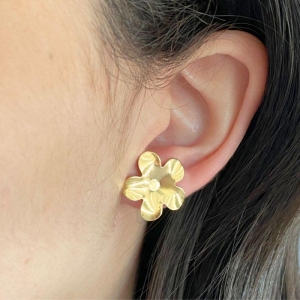 BRINCO MEDIO DE FLOR DE CHAPA LISA 19MM