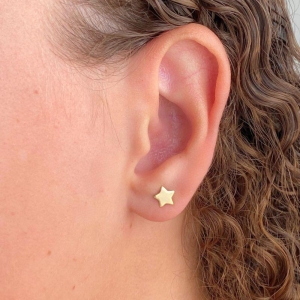 BRINCO PEQUENO LISO  ESTRELA CHEIA  6MM