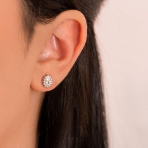 BRINCO PEQUENO P925 OVAL CRAVEJADO C/ZIRCONIA CRISTAL