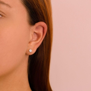 BRINCO PEQUENO P925 REDONDO 6MM ZIRCÔNIA CRISTAL