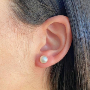 BRINCO PEQUENO PEROLA LISA GG 7MM