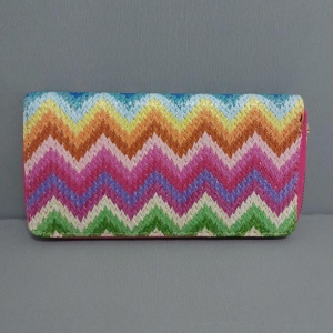 CARTEIRA MEDIA PALHA TRIANGULO COLORIDO