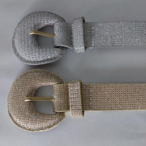 CINTO COURINO COM BRILHO FIVELA OVAL CORREIA GRANDE