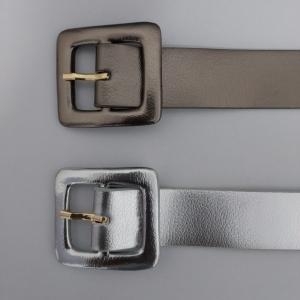 CINTO COURINO FIVELA QUADRADA METALIZADA