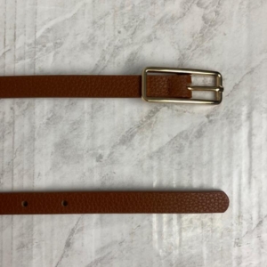 CINTO COURINO FIVELA RETANGULAR LISA CORREIA FINA