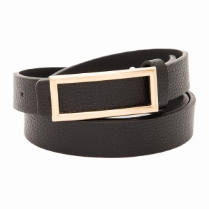 CINTO COURINO FIVELA RETANGULAR LISA VAZADA CORREIA MÉDIA