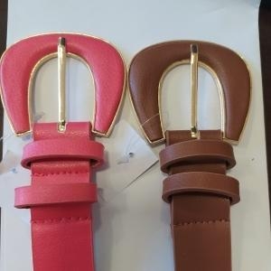 CINTO FIVELA MEIA LUA ENCAPADA DETALHE EM METAL