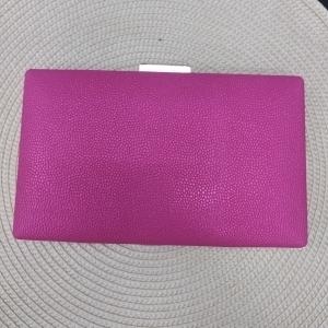 CLOUTCH QUADRADA PELE DE COBRA