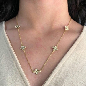 GARGANTILHA 5 TREVOS LISOS