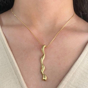 GARGANTILHA COM PINGENTE ORGANICO DE ONDA PALITO