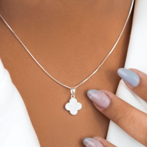 GARGANTILHA P925 VENEZIANA + PINGENTE TREVO BRANCO PEROLADO