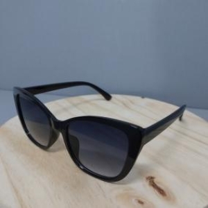 ÓCULOS GATINHO LISO COM LENTE TRANSPARENTE