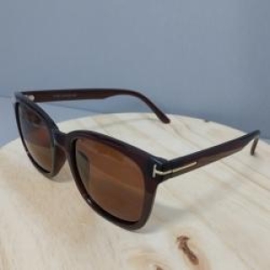 OCULOS LISTRA LATERAL FRENTE T DEITADO COM CILINDRO NA PONTA