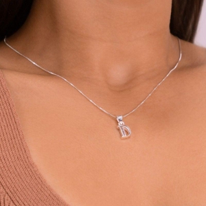 PINGENTE P925 LETRA D LISA 1X1CM