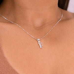 PINGENTE P925 LETRA F LISA 1X1CM