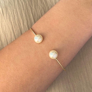 PULSEIRA BRACELETE FIO LISO COM DUAS PEROLAS