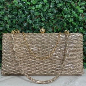 BOLSA CLUTCH QUADRADA CRAVEJADA E BRILHO PUXADOR REDONDO