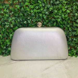 BOLSA CLUTCH TRAPÉZIO METALIZADA LISA ABOTUDOR REDONDO