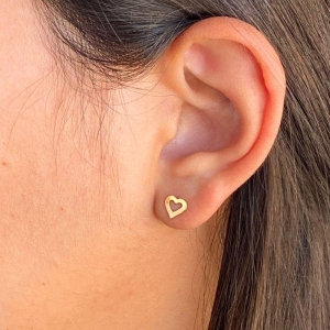 BRINCO PEQUENO CORAÇÃO CHAPA VAZADA LISA 6MM
