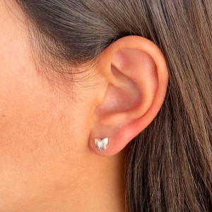 BRINCO PEQUENO P925 BORBOLETA LISA