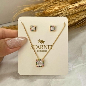 CONJUNTO QUADRADO MEDIO CRAVEJADO COLOR