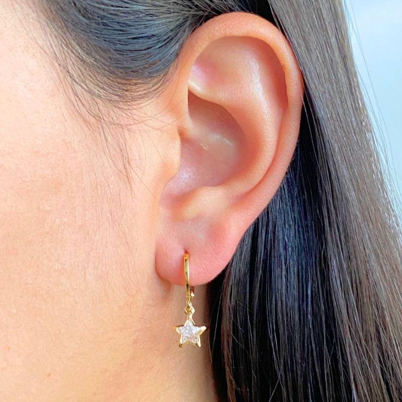 ARGOLA COM PINGENTE ESTRELA CRISTAL 7X10MM