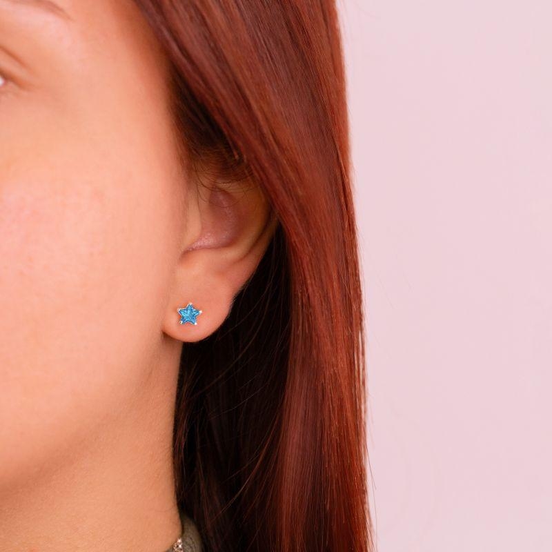 BRINCO PEQUENO P925 ZIRCONIA ESTRELA AZUL 6MM