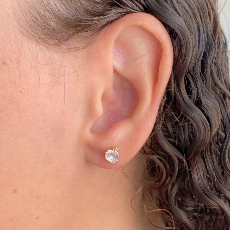 BRINCO PEQUENO ZIRCONIA CORAÇAO CAIXA ALTA 5MM