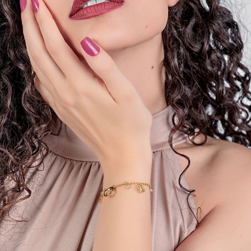 PULSEIRA CORAÇÕES VAZADO COM 4 PEDRAS