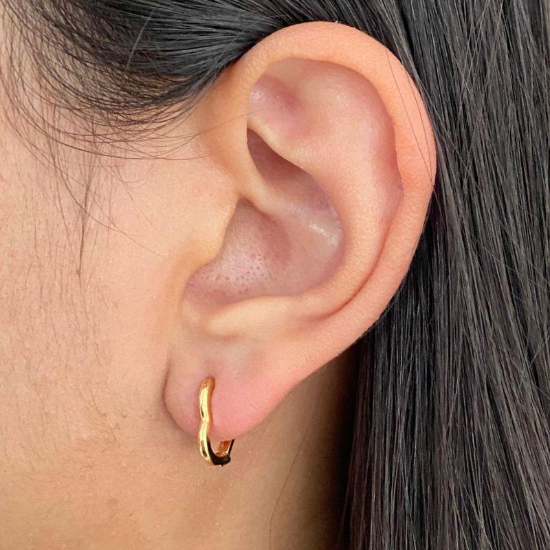 ARGOLA CLICK CORAÇÃO VAZADO P FIO EMBAOLADO 12X13MM
