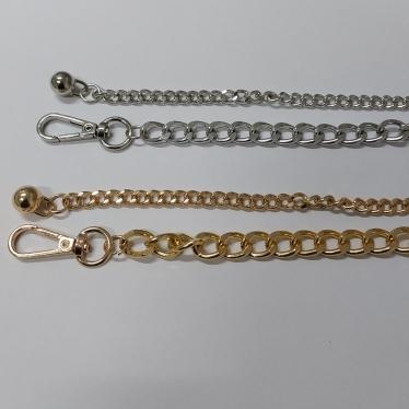 CINTO CORRENTE DE METAL COM BOLA NA PONTA