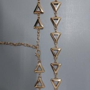 CINTO CORRENTE DE METAL TRIANGULO